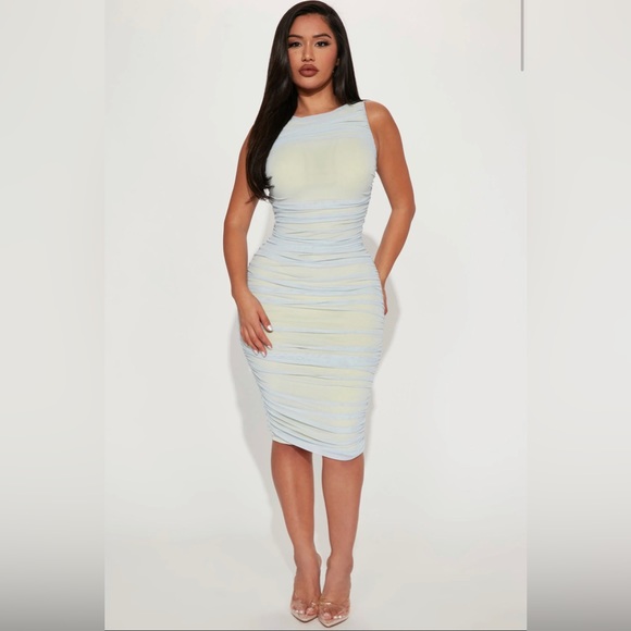 Fashion Nova Dresses & Skirts - Mesh MIDI Dress